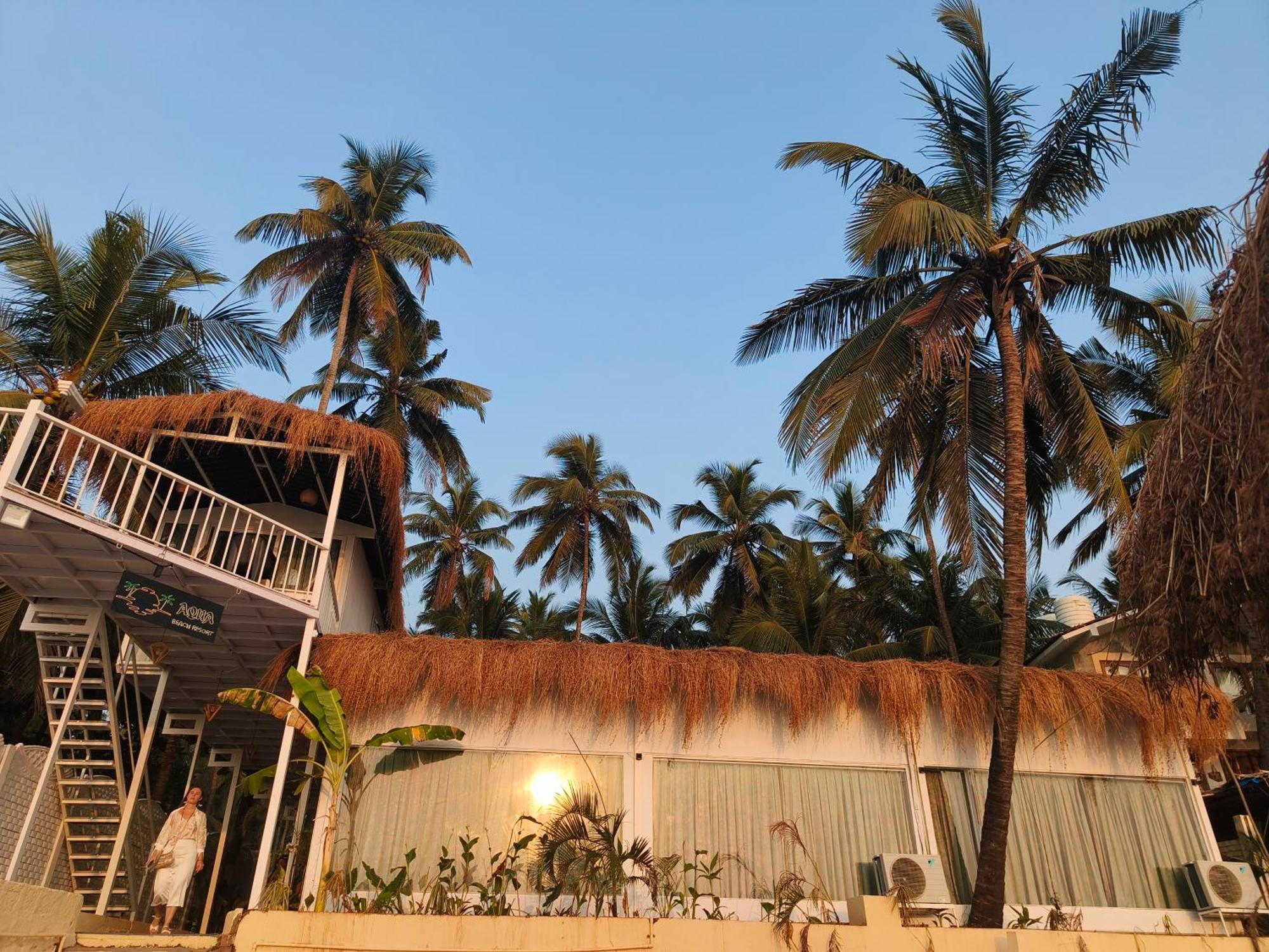 Aqua Beach Stays Ashwem Mandrem Exterior photo